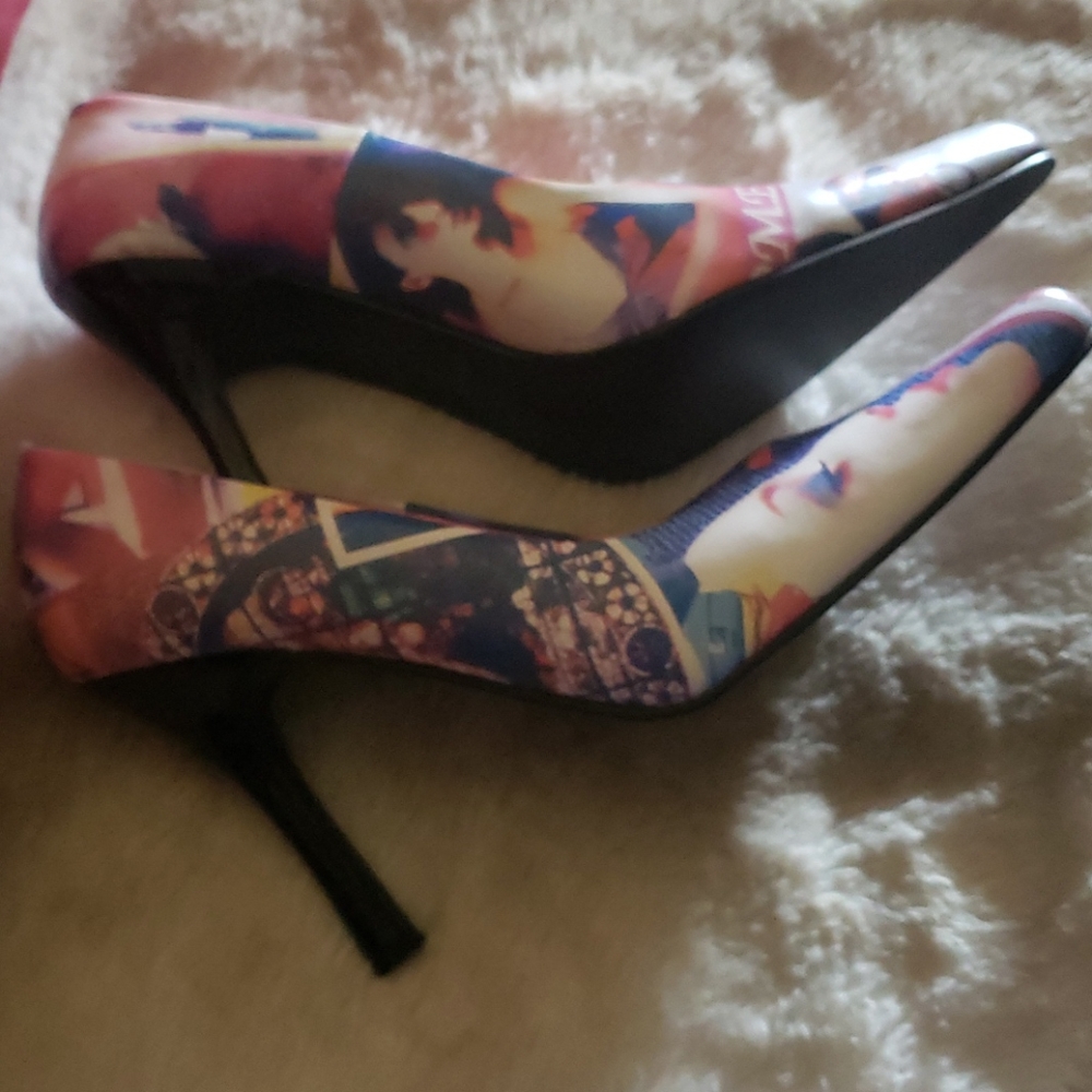 Shoes - Picture 3 of 3